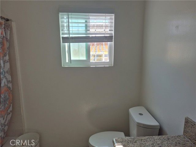 12621 S Hoover, Los Angeles, CA 90044