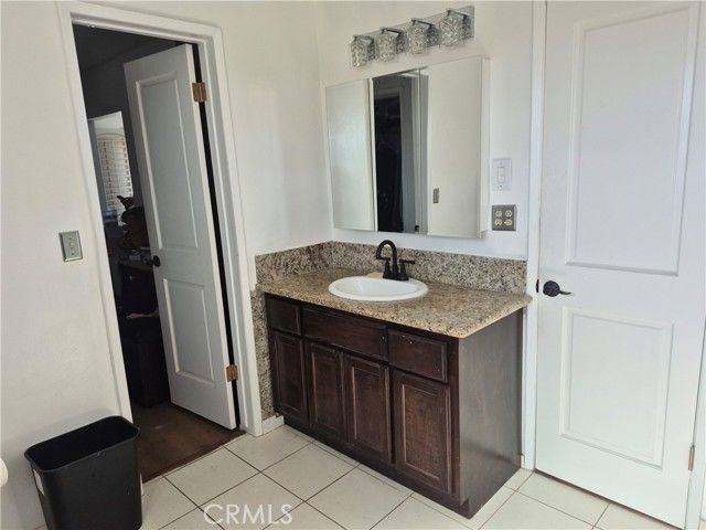 12621 S Hoover, Los Angeles, CA 90044