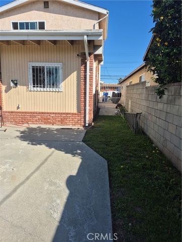 12621 S Hoover, Los Angeles, CA 90044