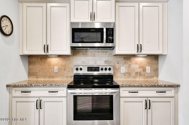 1905 Bards Drive SE, Bolivia, NC 28422