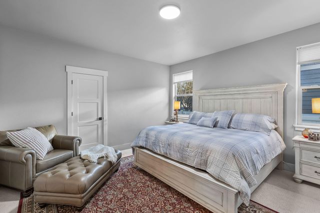 920 NW 15th Street, Redmond, OR 97756