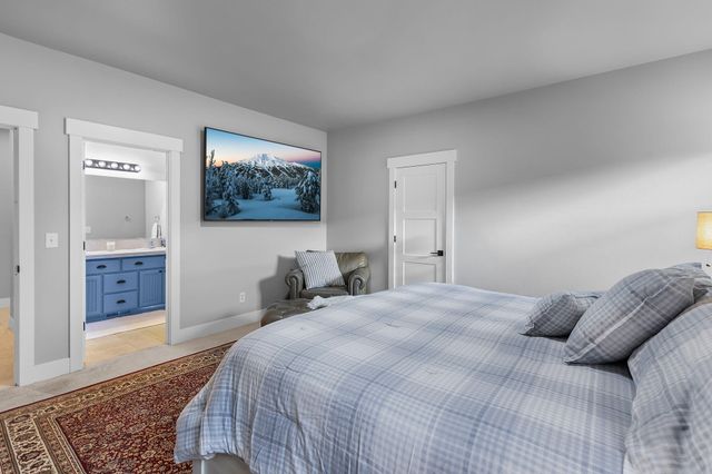 920 NW 15th Street, Redmond, OR 97756