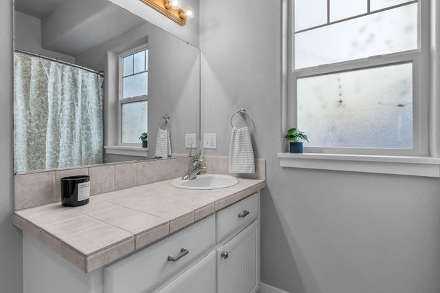 920 NW 15th Street, Redmond, OR 97756