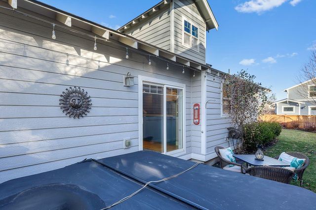 920 NW 15th Street, Redmond, OR 97756