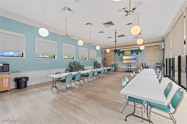 16 San Remo CIR, Naples, FL 34112