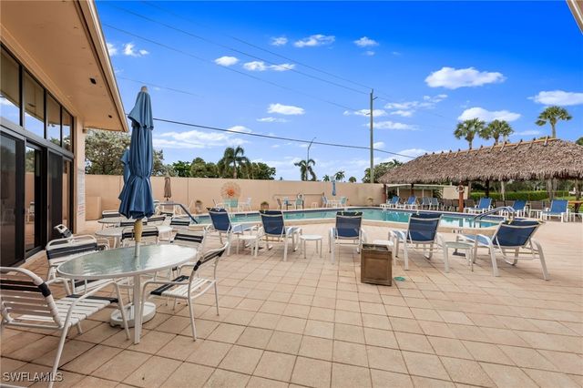 16 San Remo CIR, Naples, FL 34112