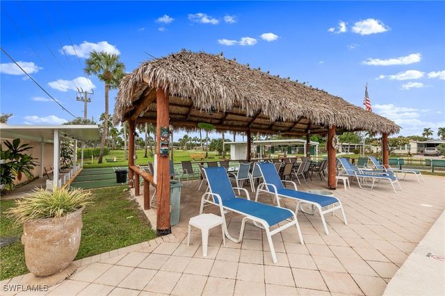 16 San Remo CIR, Naples, FL 34112