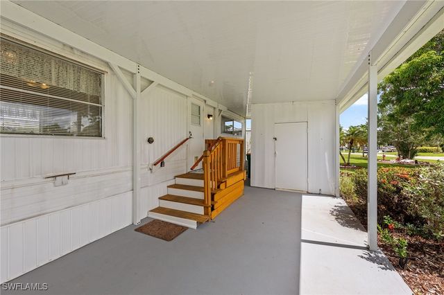 16 San Remo CIR, Naples, FL 34112