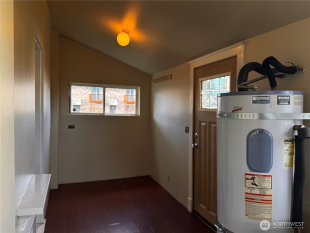 239 W 5th Street, Port Angeles, WA 98362