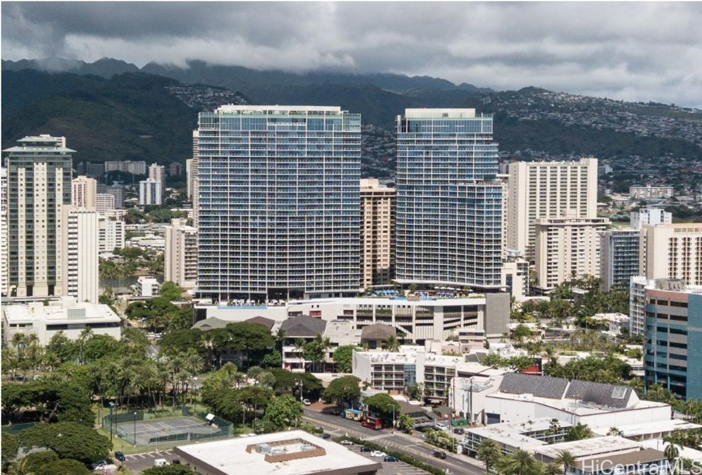 383 Kalaimoku Street 1801, Honolulu, HI 96815