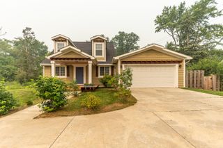 1 Maple Village Court, Ann Arbor, MI 48103