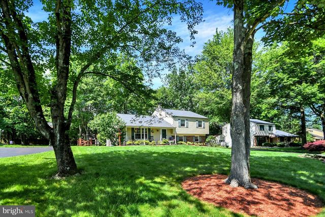 106 GERTRUDE DR, Chalfont, PA 18914