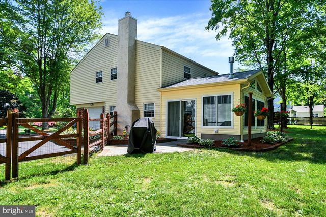 106 GERTRUDE DR, Chalfont, PA 18914