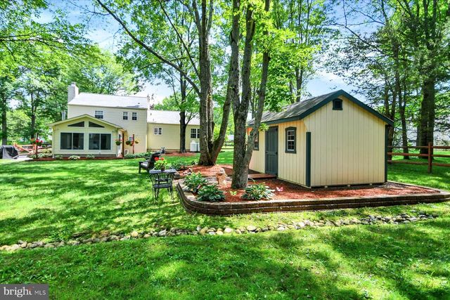 106 GERTRUDE DR, Chalfont, PA 18914
