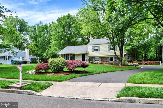 106 GERTRUDE DR, Chalfont, PA 18914
