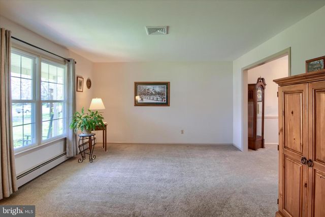 106 GERTRUDE DR, Chalfont, PA 18914