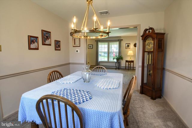 106 GERTRUDE DR, Chalfont, PA 18914