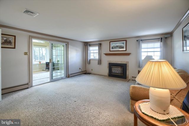 106 GERTRUDE DR, Chalfont, PA 18914