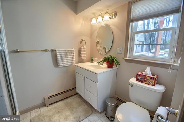 106 GERTRUDE DR, Chalfont, PA 18914
