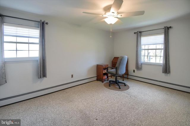 106 GERTRUDE DR, Chalfont, PA 18914
