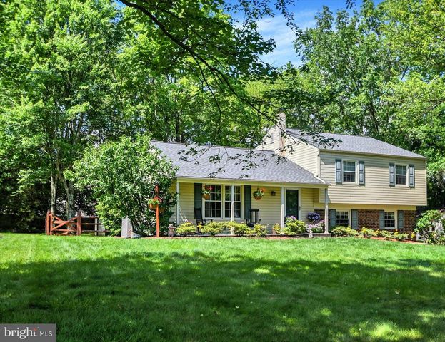 106 GERTRUDE DR, Chalfont, PA 18914