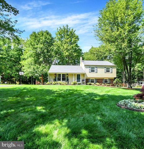 106 GERTRUDE DR, Chalfont, PA 18914