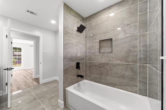 5411 Ariel Street, Houston, TX 77096
