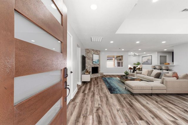 5411 Ariel Street, Houston, TX 77096