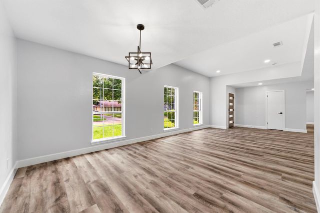 5411 Ariel Street, Houston, TX 77096