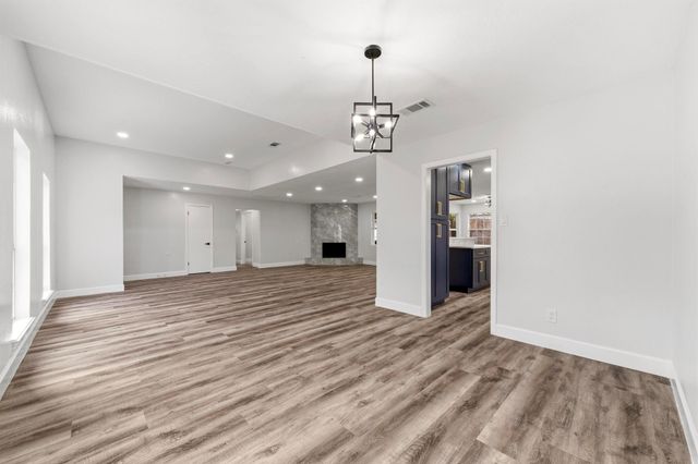5411 Ariel Street, Houston, TX 77096