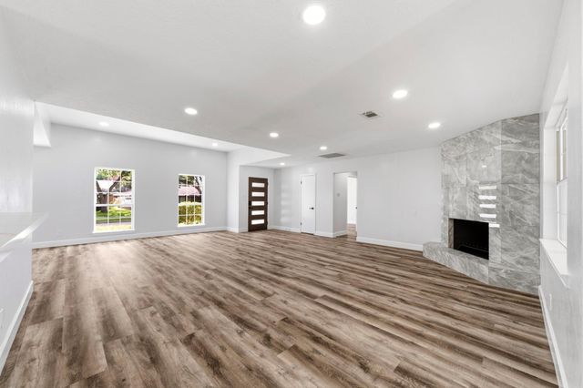 5411 Ariel Street, Houston, TX 77096