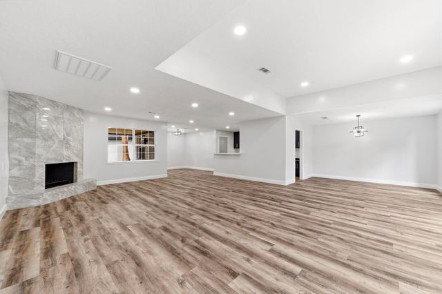 5411 Ariel Street, Houston, TX 77096