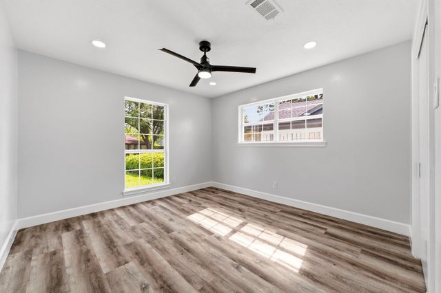 5411 Ariel Street, Houston, TX 77096