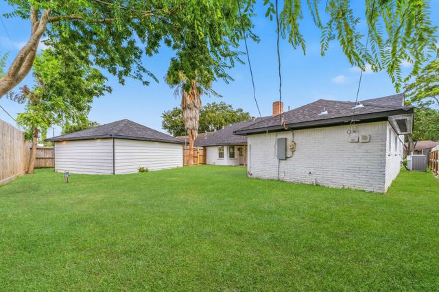 5411 Ariel Street, Houston, TX 77096