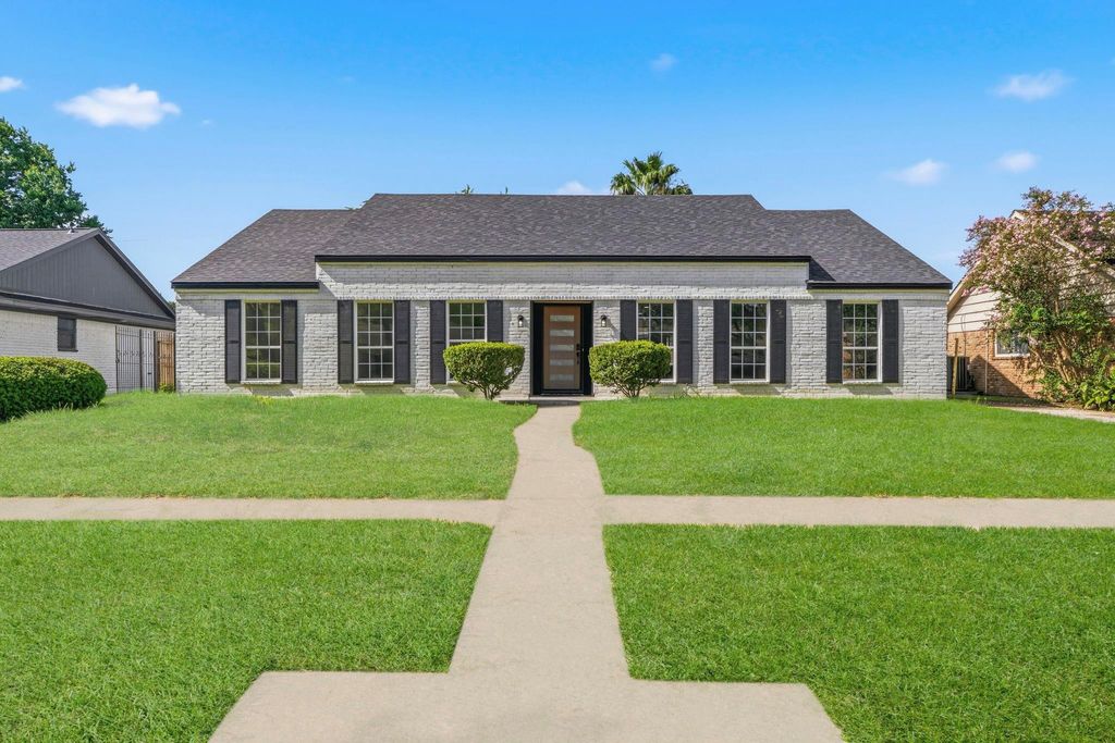 5411 Ariel Street, Houston, TX 77096
