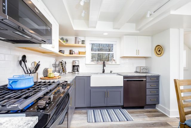 413-415 Leelanau Avenue, Frankfort, MI 49635