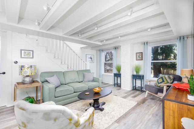 413-415 Leelanau Avenue, Frankfort, MI 49635