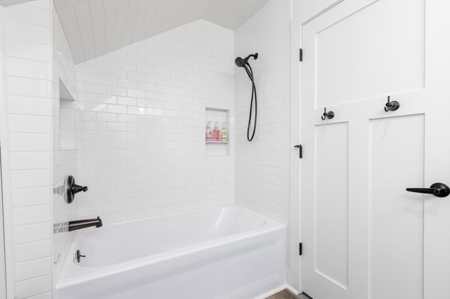 413-415 Leelanau Avenue, Frankfort, MI 49635