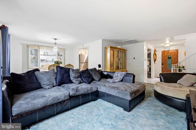 5141 BRADFIELD DR, Annandale, VA 22003