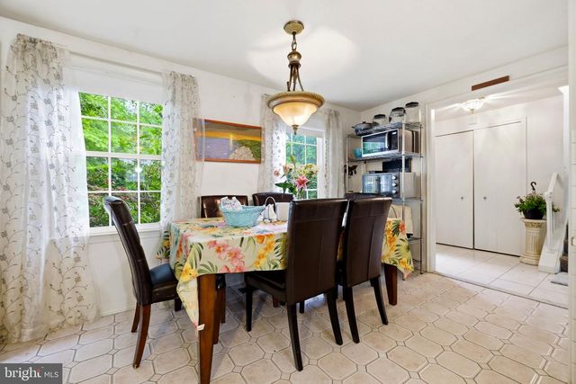 5141 BRADFIELD DR, Annandale, VA 22003