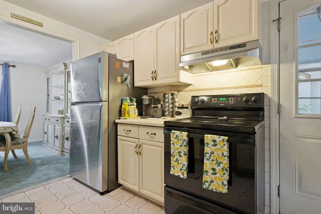 5141 BRADFIELD DR, Annandale, VA 22003