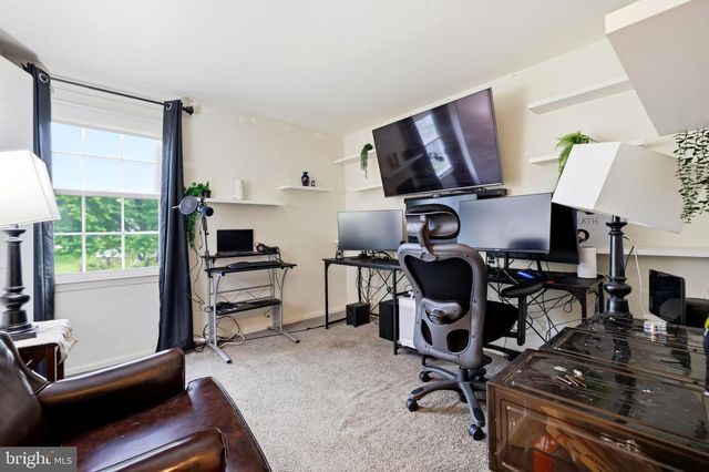 5141 BRADFIELD DR, Annandale, VA 22003