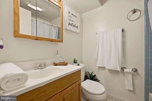 5141 BRADFIELD DR, Annandale, VA 22003