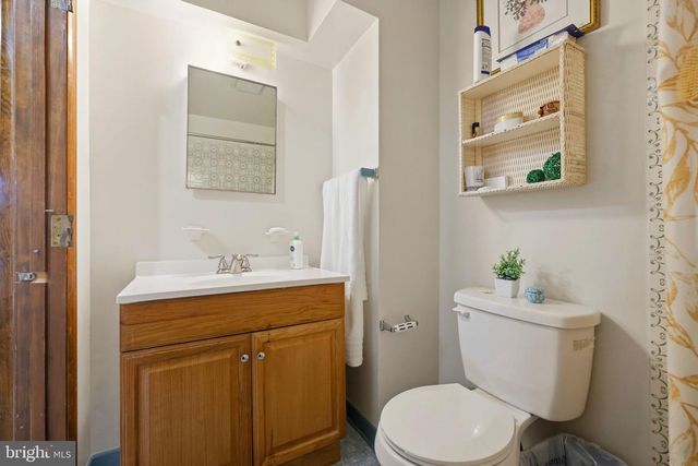 5141 BRADFIELD DR, Annandale, VA 22003