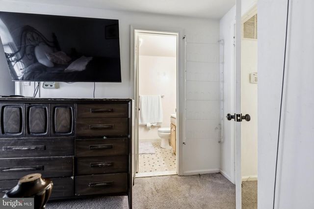 5141 BRADFIELD DR, Annandale, VA 22003
