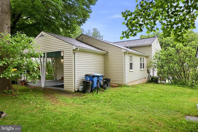 5141 BRADFIELD DR, Annandale, VA 22003