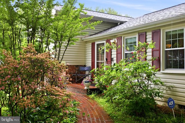5141 BRADFIELD DR, Annandale, VA 22003