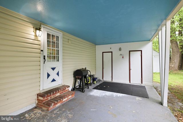 5141 BRADFIELD DR, Annandale, VA 22003