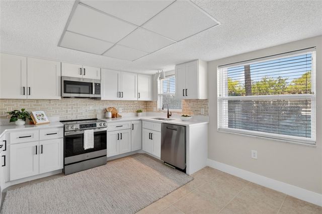 9 FORBES PLACE PLACE 112, Dunedin, FL 34698