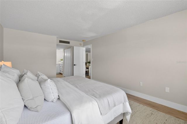 9 FORBES PLACE PLACE 112, Dunedin, FL 34698